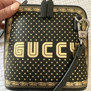 Super RARE AUTHENTIC Gucci crossbody. Moon & stars saga logo